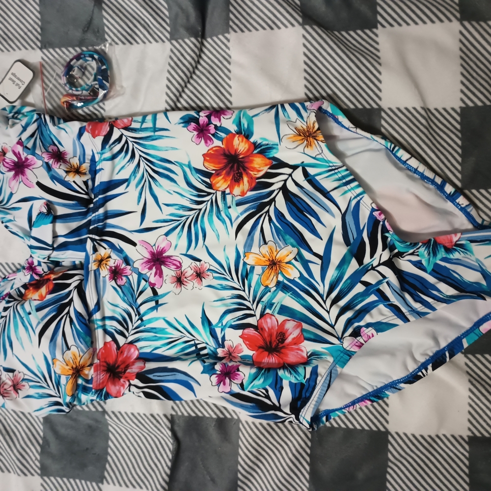 Time and Tru Girls' Floral One-Piece Swimsuit - Blue White Multi